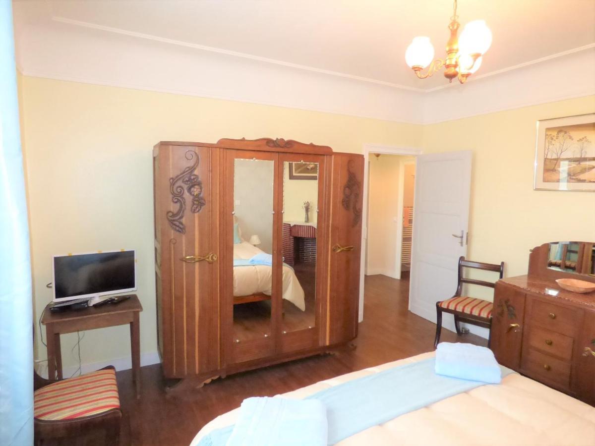 Bed and Breakfast Les Tibles Nanthiat Экстерьер фото