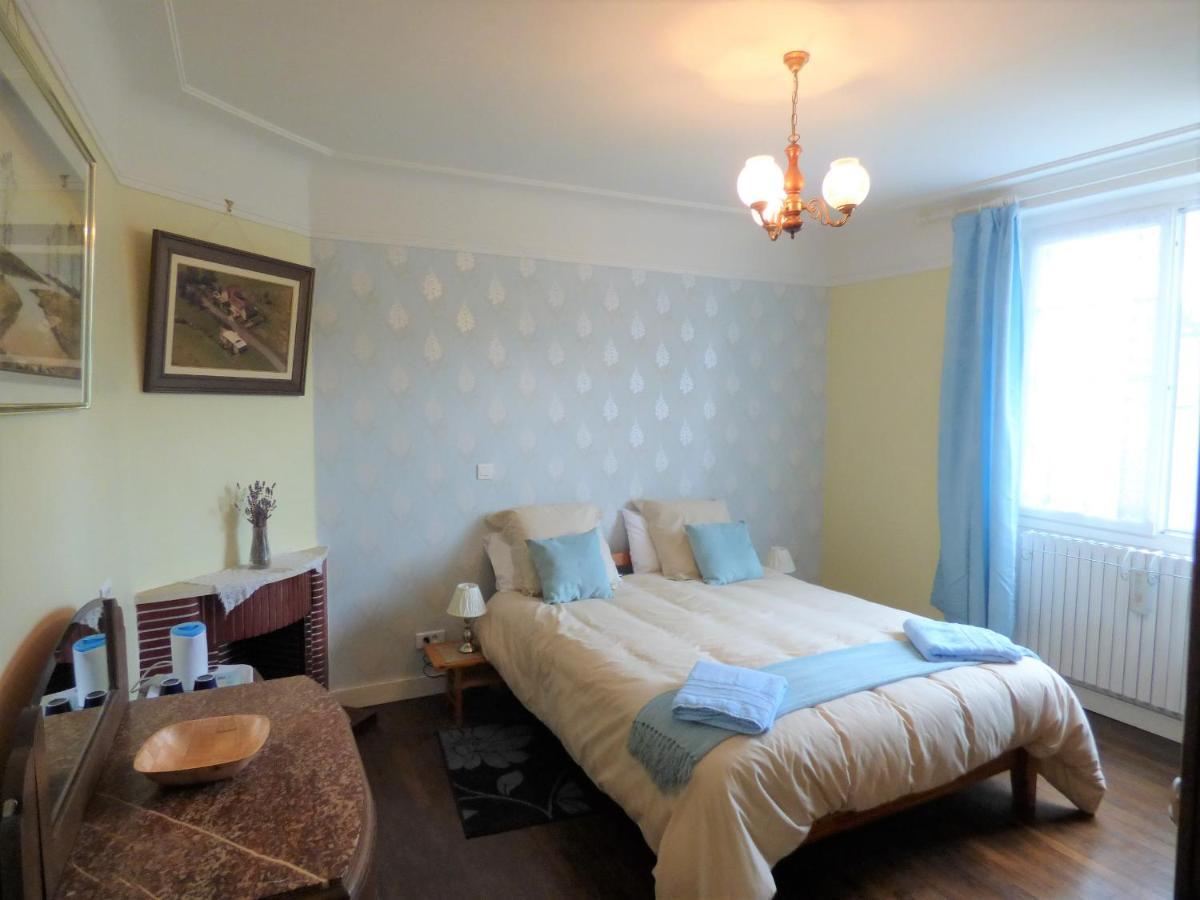 Bed and Breakfast Les Tibles Nanthiat Экстерьер фото