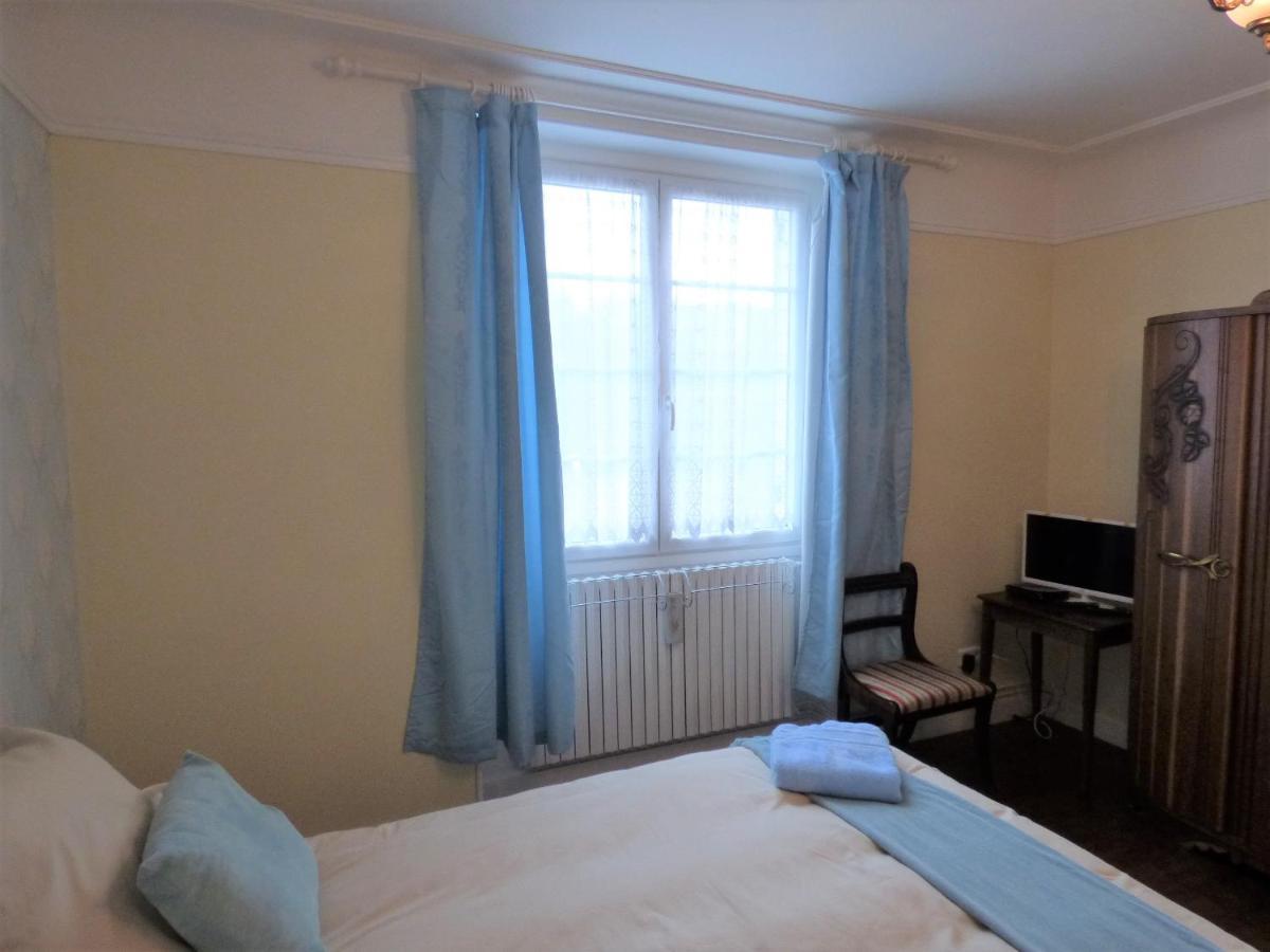 Bed and Breakfast Les Tibles Nanthiat Экстерьер фото