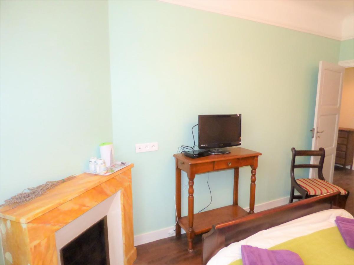 Bed and Breakfast Les Tibles Nanthiat Экстерьер фото