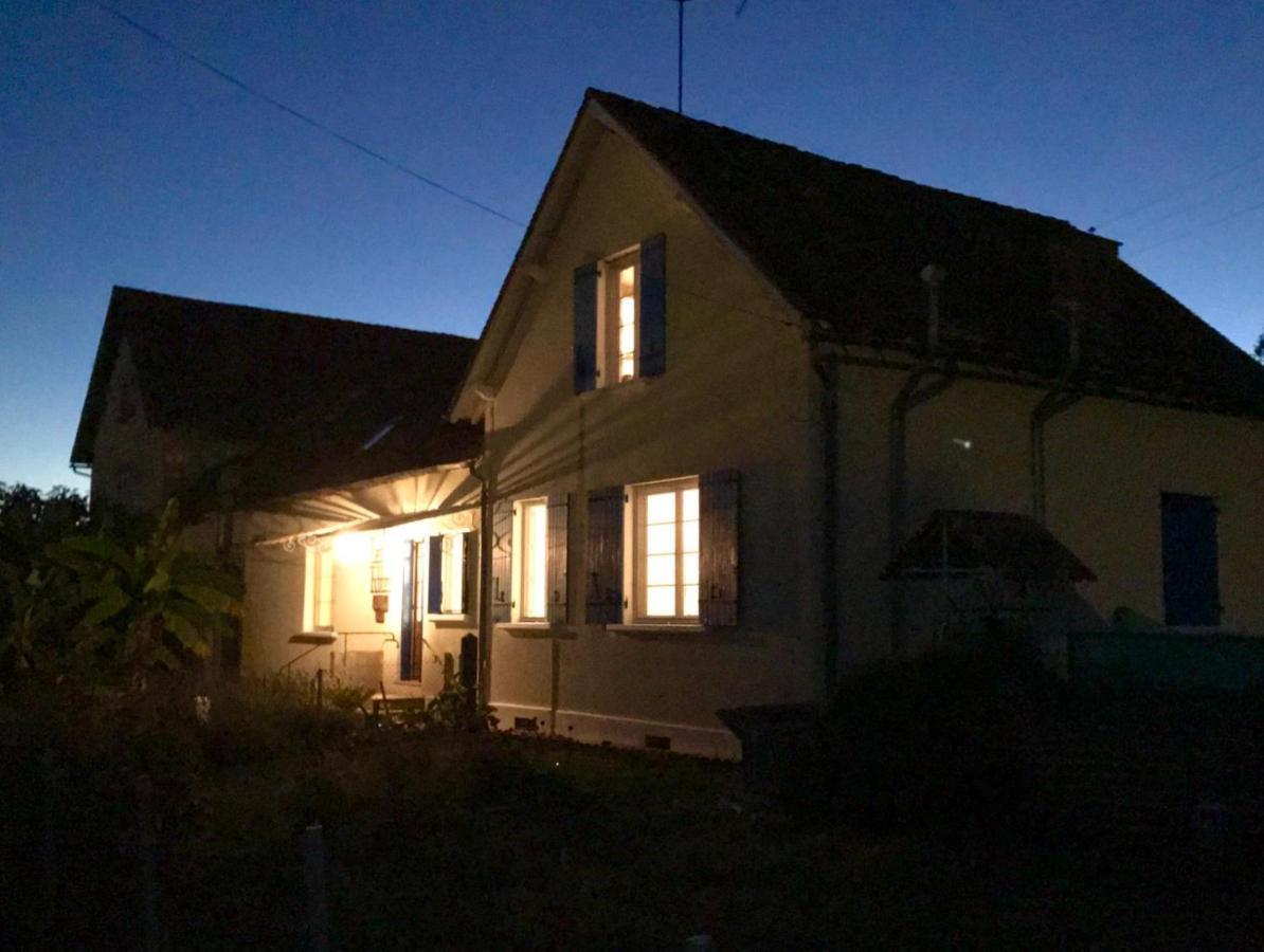 Bed and Breakfast Les Tibles Nanthiat Экстерьер фото
